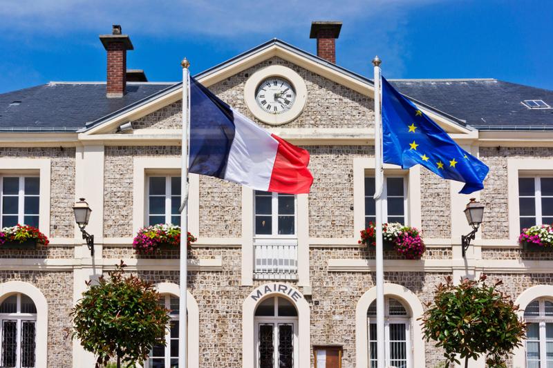 Comment me faire connaitre des acheteurs publics de ma région ?